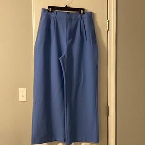 Abercrombie pleated trousers